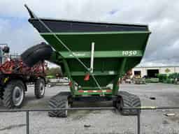 2014 Demco 1050 Image