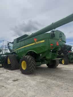 2024 John Deere S780 Image