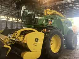 2022 John Deere 649 Image