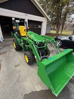 2023 John Deere 2025R Image