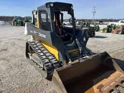 2022 John Deere 325G Image