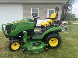 2017 John Deere 1025R Image