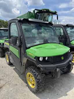 2024 John Deere XUV 835M Image