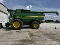 2022 John Deere S770 Image