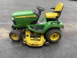 2009 John Deere X729 Image