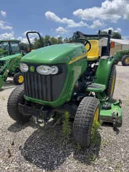 2013 John Deere 3320 Image