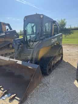 2012 John Deere 323D Image