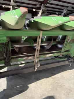 2009 John Deere 608C Image