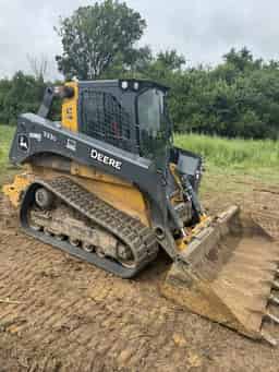 2023 John Deere 333G Image