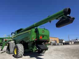2025 John Deere S7 900 Image