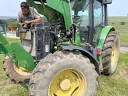 2014 John Deere 6125M Image