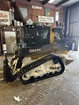 2023 John Deere 325G Image