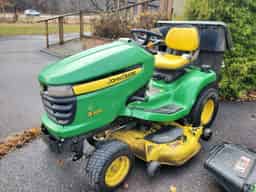 2011 John Deere X320 Image