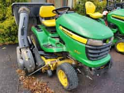 2011 John Deere X320 Image