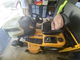 Cub Cadet GT2000 Image