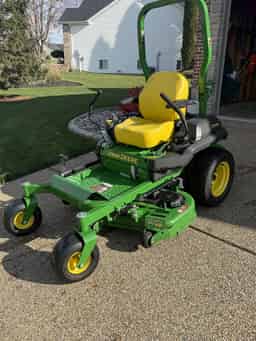 2019 John Deere Z720E Image