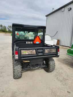 2022 John Deere XUV 835M Image