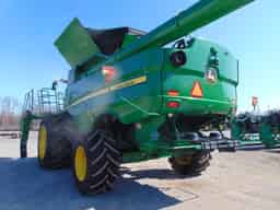 2024 John Deere S780 Image
