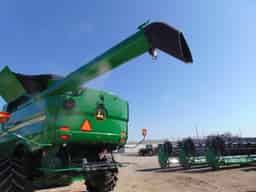 2024 John Deere S780 Image