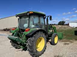 2022 John Deere 5075E Image
