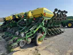 2014 John Deere 1790 Image