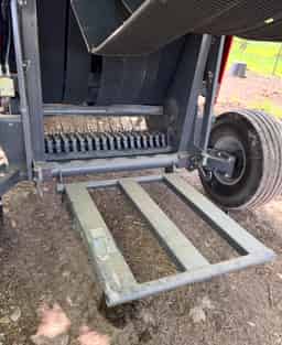 2022 Massey Ferguson 1745D Image