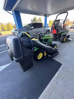 2015 John Deere X738 Image