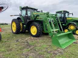 2024 John Deere 8R 250 Image