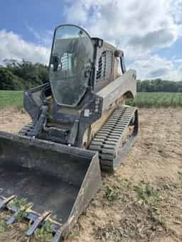 2023 John Deere 333G Image