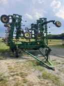 2005 John Deere 2210 Image