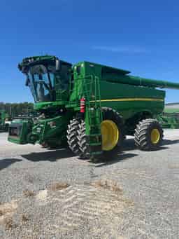 2024 John Deere S780 Image