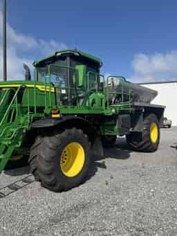 2023 John Deere 800R Image