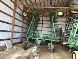2007 John Deere 2210 Image