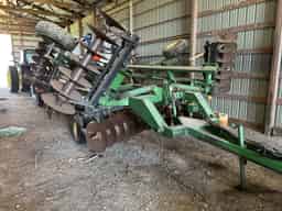 1989 John Deere 630 Image