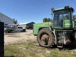 2004 John Deere 9220 Image