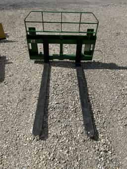 Titan PALLET FORKS Image
