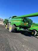 2016 John Deere S680 Image