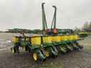 1993 John Deere 7200 Image