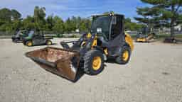 2018 John Deere 204L Image