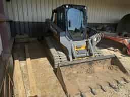 2023 John Deere 331G Image
