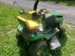 2006 John Deere 125 Image