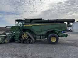 2025 John Deere X9 1100 Image