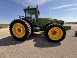2007 John Deere 8130 Image