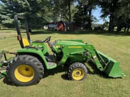 2011 John Deere 3038E Image