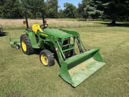 2011 John Deere 3038E Image
