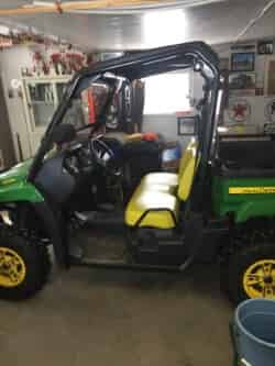 2012 John Deere XUV 550 GREEN Image