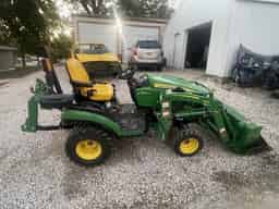 2023 John Deere 1025R Image