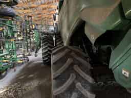 2022 John Deere X9 1000 Image