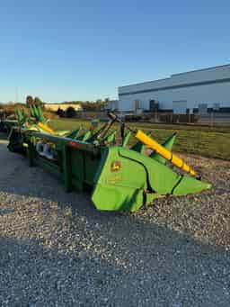 2013 John Deere 608C Image