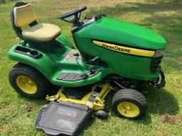 2010 John Deere X320 Image